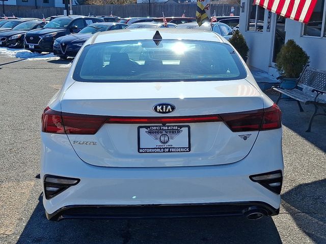 2021 Kia Forte LXS IVT - 22983319 - 4