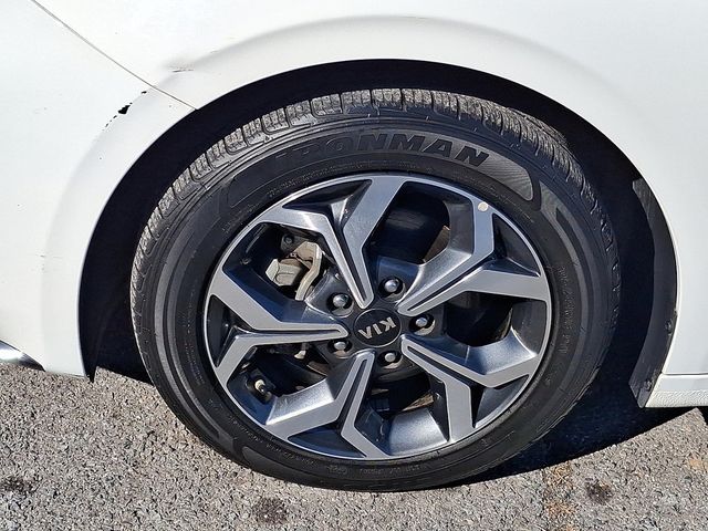 2021 Kia Forte LXS IVT - 22983319 - 7