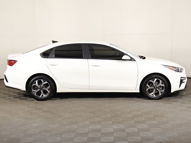 2021 Kia Forte LXS IVT - 22941819 - 14