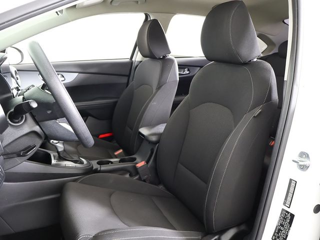 2021 Kia Forte LXS IVT - 22941819 - 24