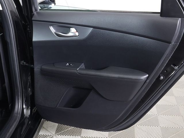 2021 Kia Forte LXS IVT - 22948927 - 14