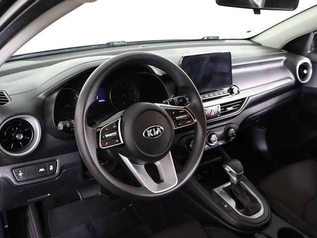 2021 Kia Forte LXS IVT - 22948927 - 15