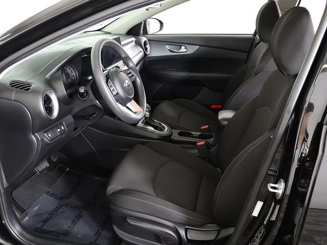 2021 Kia Forte LXS IVT - 22948927 - 19