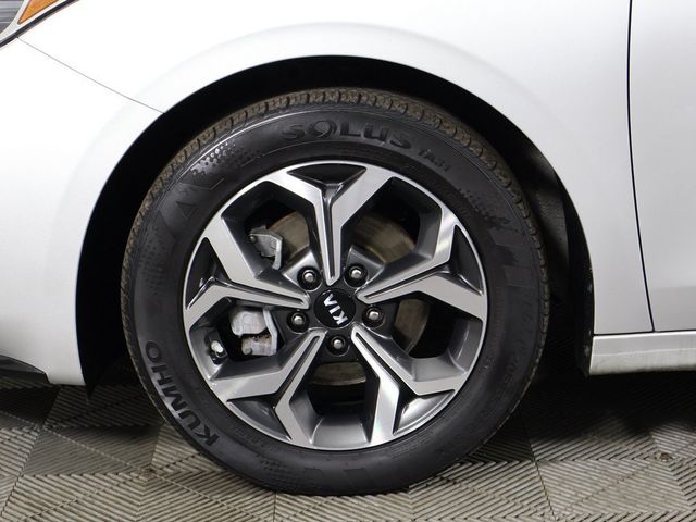 2021 Kia Forte LXS IVT - 23088217 - 17