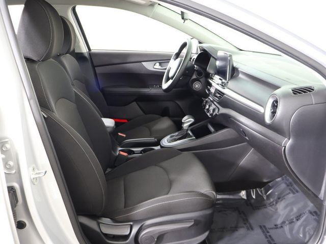 2021 Kia Forte LXS IVT - 23088217 - 25