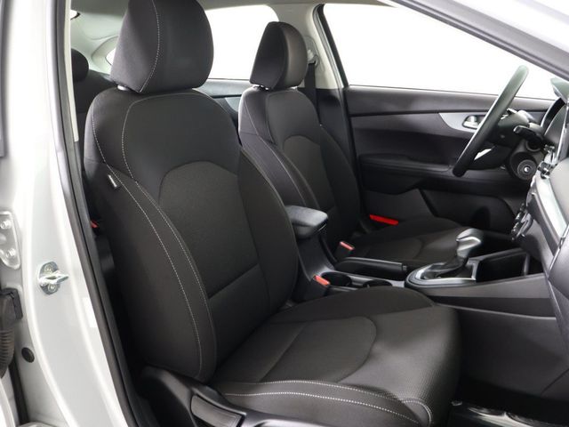 2021 Kia Forte LXS IVT - 23088217 - 27