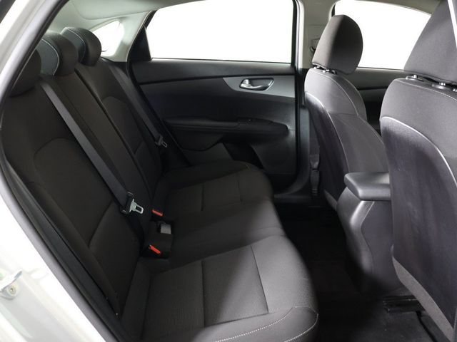 2021 Kia Forte LXS IVT - 23088217 - 29