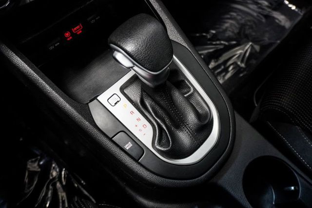 2021 Kia Forte LXS IVT - 23037867 - 22