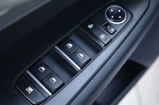 2021 Kia Forte LXS IVT - 23002191 - 29