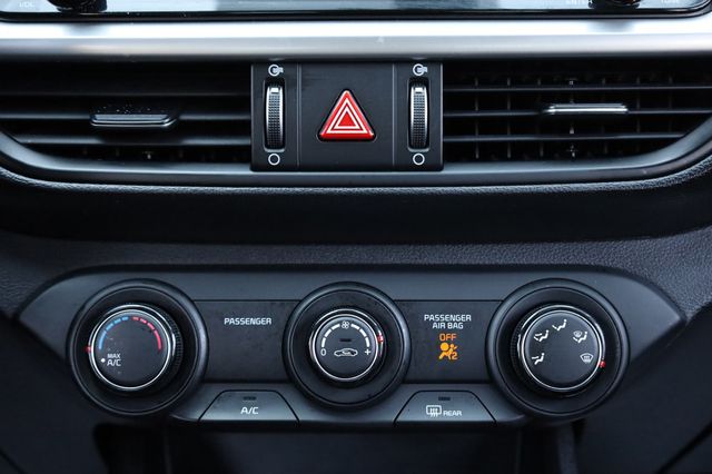 2021 Kia Forte LXS IVT - 23002191 - 37