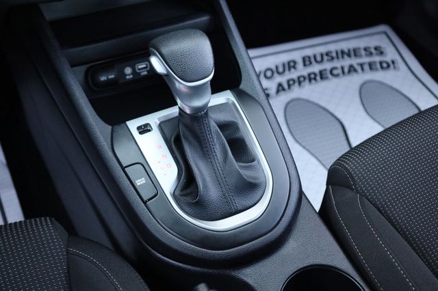 2021 Kia Forte LXS IVT - 23002191 - 38