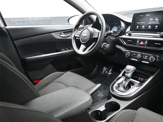 2021 Kia Forte LXS IVT - 22965877 - 19