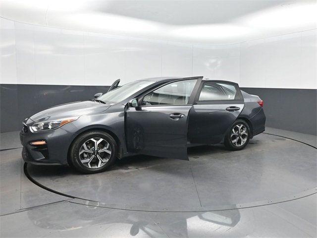 2021 Kia Forte LXS IVT - 22965877 - 34