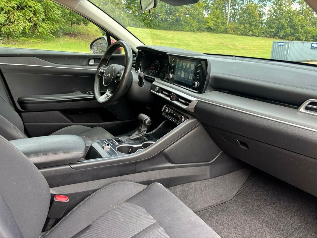 2021 Kia K5 LXS photo 3