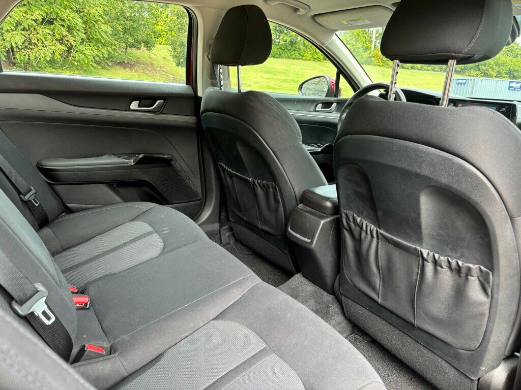 2021 Kia K5 LXS photo 9