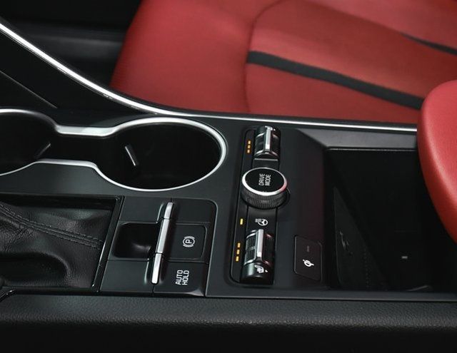 2021 Kia K5 GT-Line - 22960257 - 35