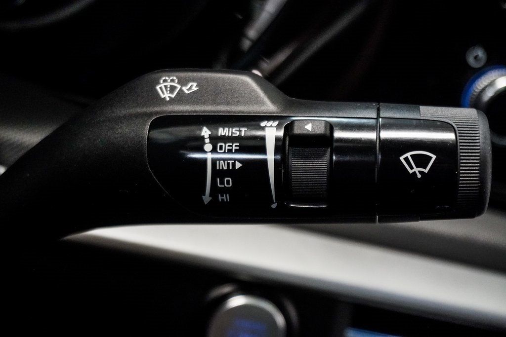 2021 Kia K5 GT-Line photo 28
