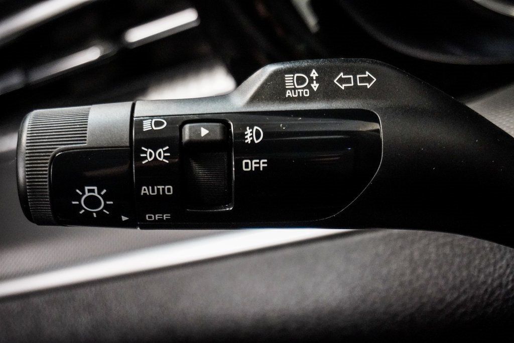 2021 Kia K5 GT-Line photo 29