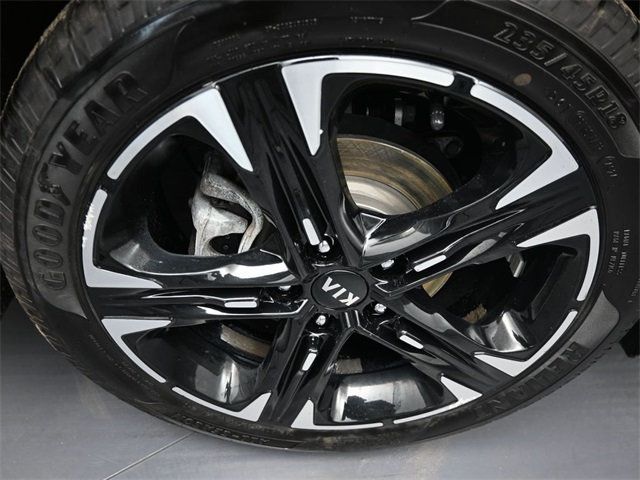 2021 Kia K5 GT-Line photo 23