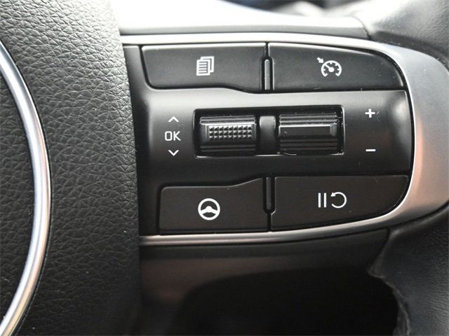 2021 Kia K5 GT-Line photo 22