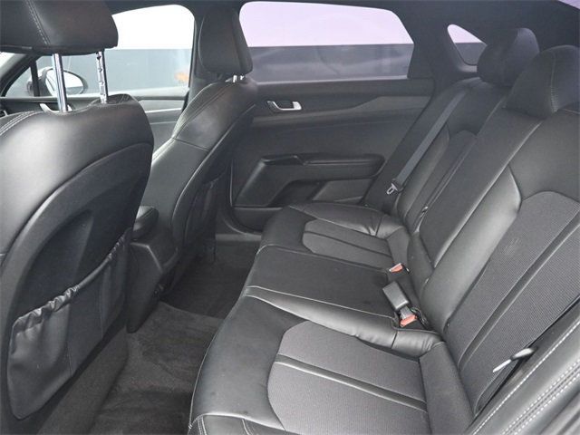 2021 Kia K5 GT-Line photo 9