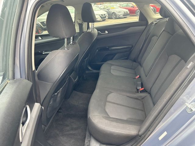 2021 Kia K5 LXS - 22995136 - 6