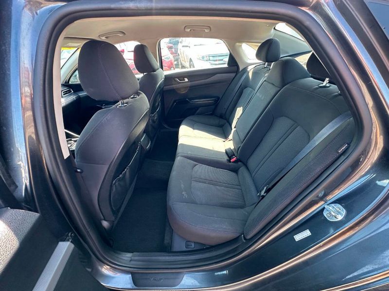 2021 Kia K5 LXS 4dr Sedan - 22921268 - 18