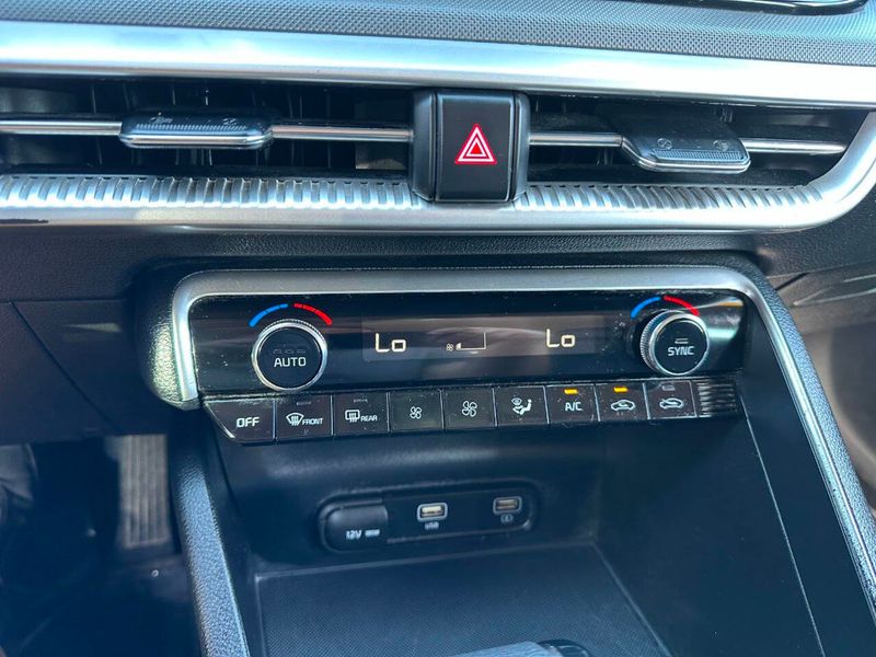 2021 Kia K5 LXS 4dr Sedan - 22921268 - 37