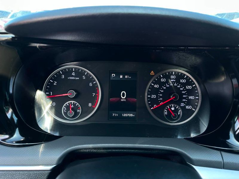 2021 Kia K5 LXS 4dr Sedan - 22921268 - 44