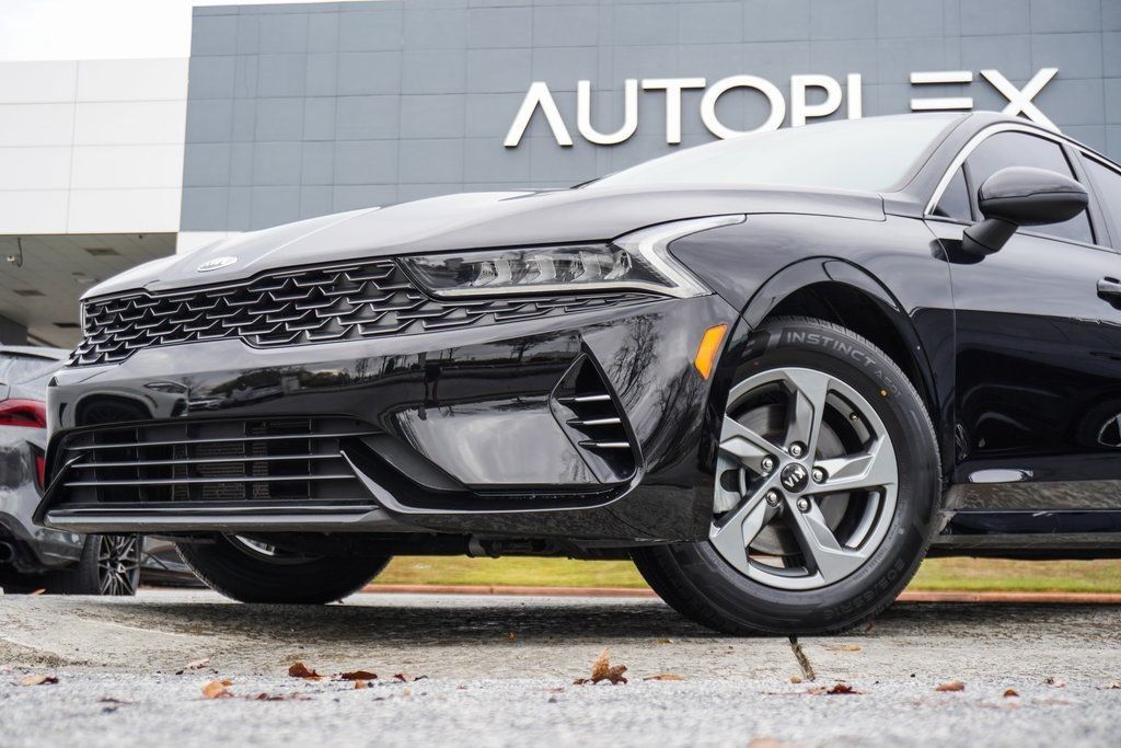 2021 Kia K5 LXS photo 2