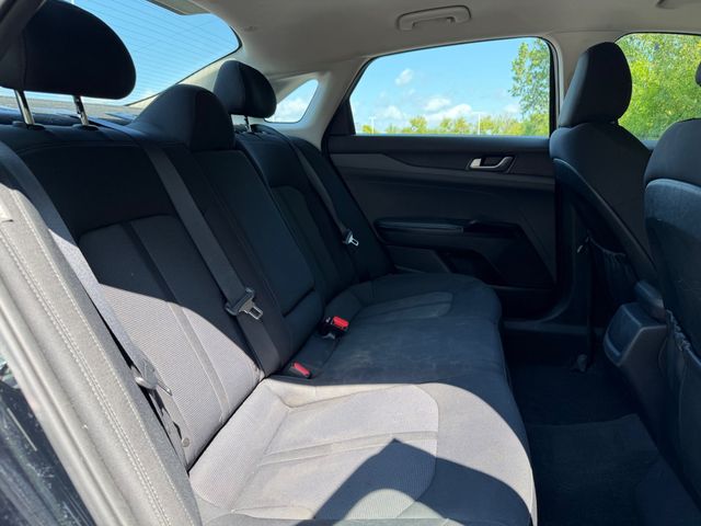 2021 Kia K5 LXS Automatic FWD - 23070236 - 20