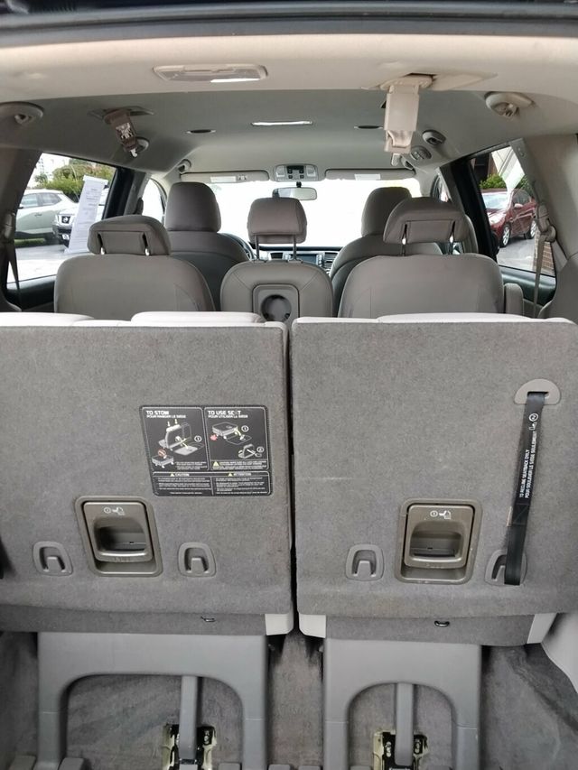 2021 Kia Sedona LX FWD - 23069976 - 10