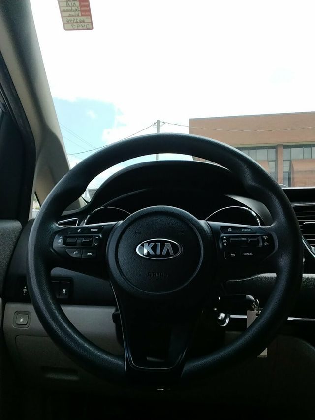2021 Kia Sedona LX FWD - 23069976 - 14