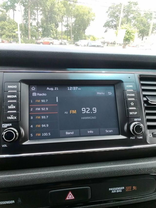 2021 Kia Sedona LX FWD - 23069976 - 18