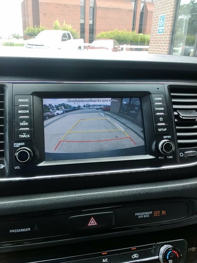 2021 Kia Sedona LX FWD - 23069976 - 21
