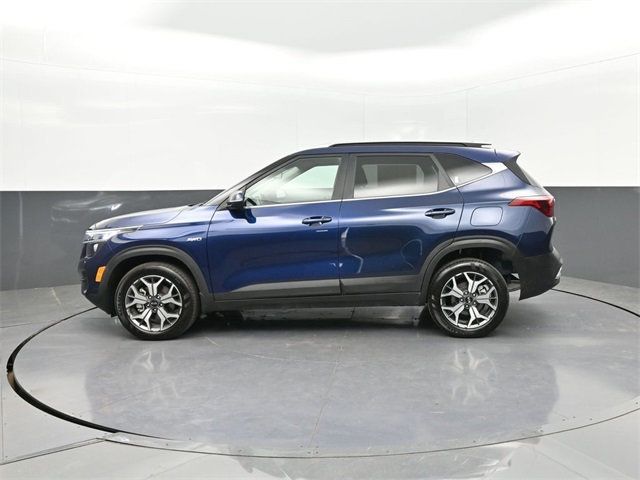 2021 Kia Seltos EX photo 2