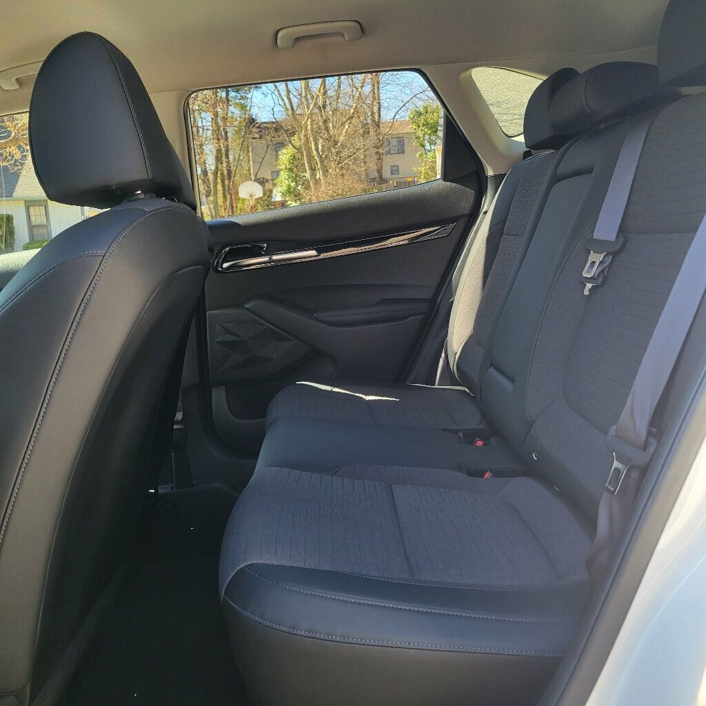 2021 Kia Seltos S photo 11