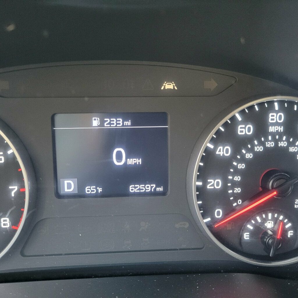 2021 Kia Seltos S photo 23