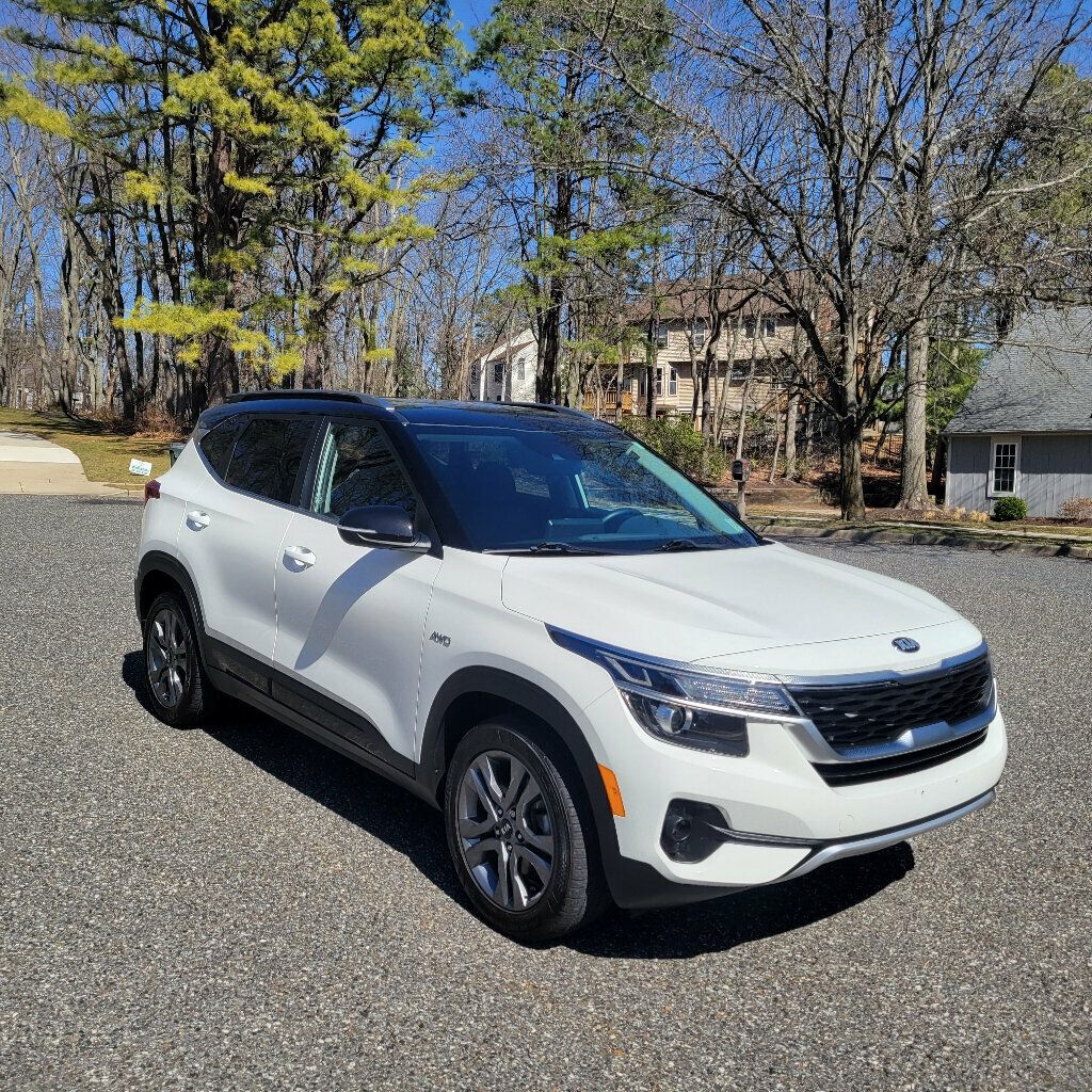 2021 Kia Seltos S photo 7