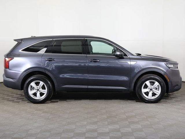 2021 Kia Sorento LX AWD - 22951986 - 16