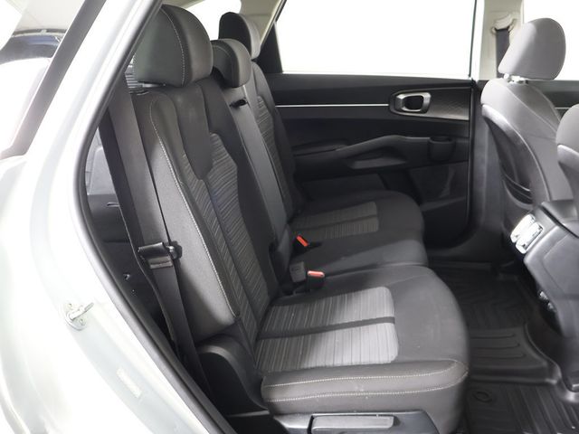 2021 Kia Sorento LX AWD - 23086940 - 31