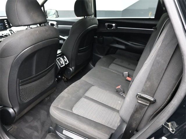2021 Kia Sorento LX FWD - 22951602 - 11