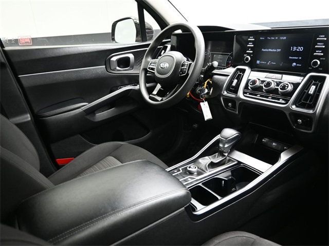 2021 Kia Sorento LX FWD - 22951602 - 18