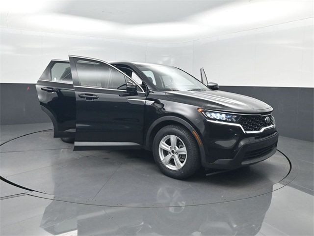 2021 Kia Sorento LX FWD - 22951602 - 38