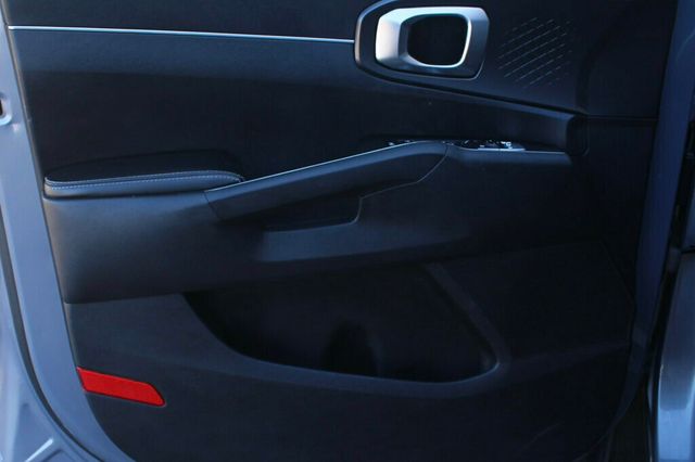 2021 Kia Sorento ONE OWNER AWD S  LEATHER MOONROOF  - 22908614 - 19