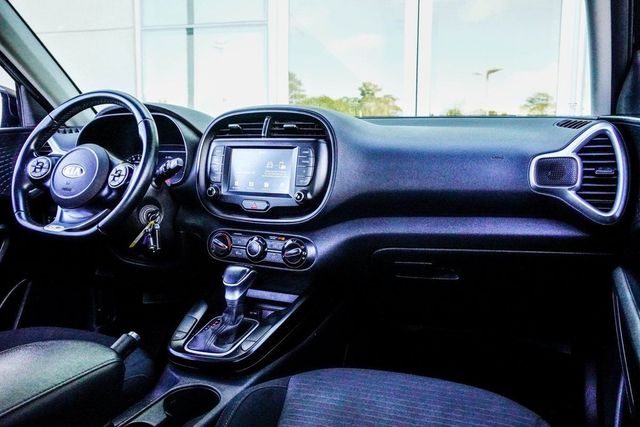 2021 Kia Soul GT-Line IVT - 22975491 - 17