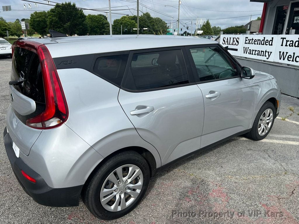 2021 Kia Soul LX photo 4