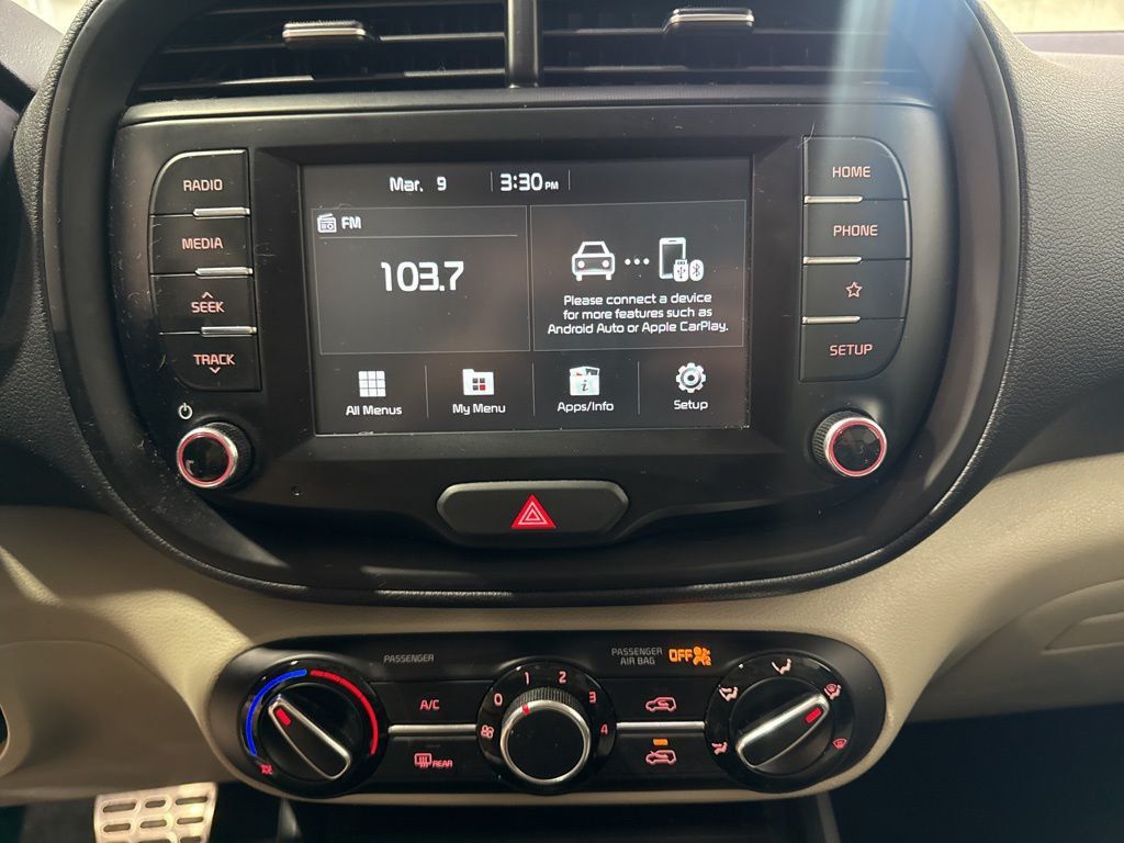 2021 Kia Soul LX IVT - 22995586 - 14