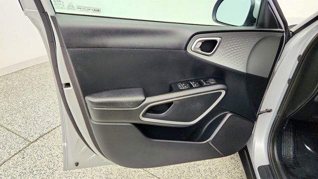 2021 Kia Soul LX IVT - 23071284 - 9