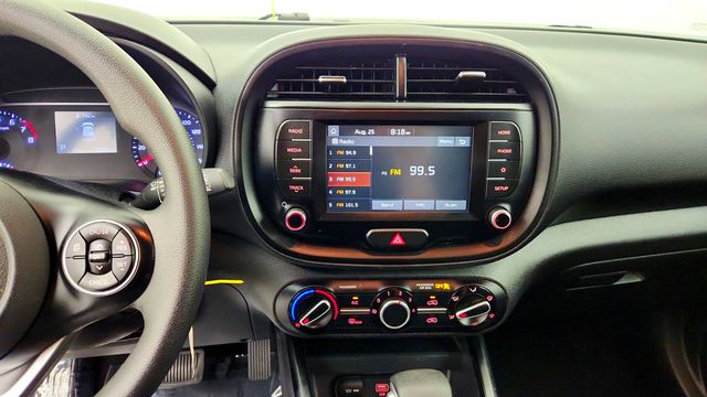 2021 Kia Soul LX IVT - 23071284 - 16